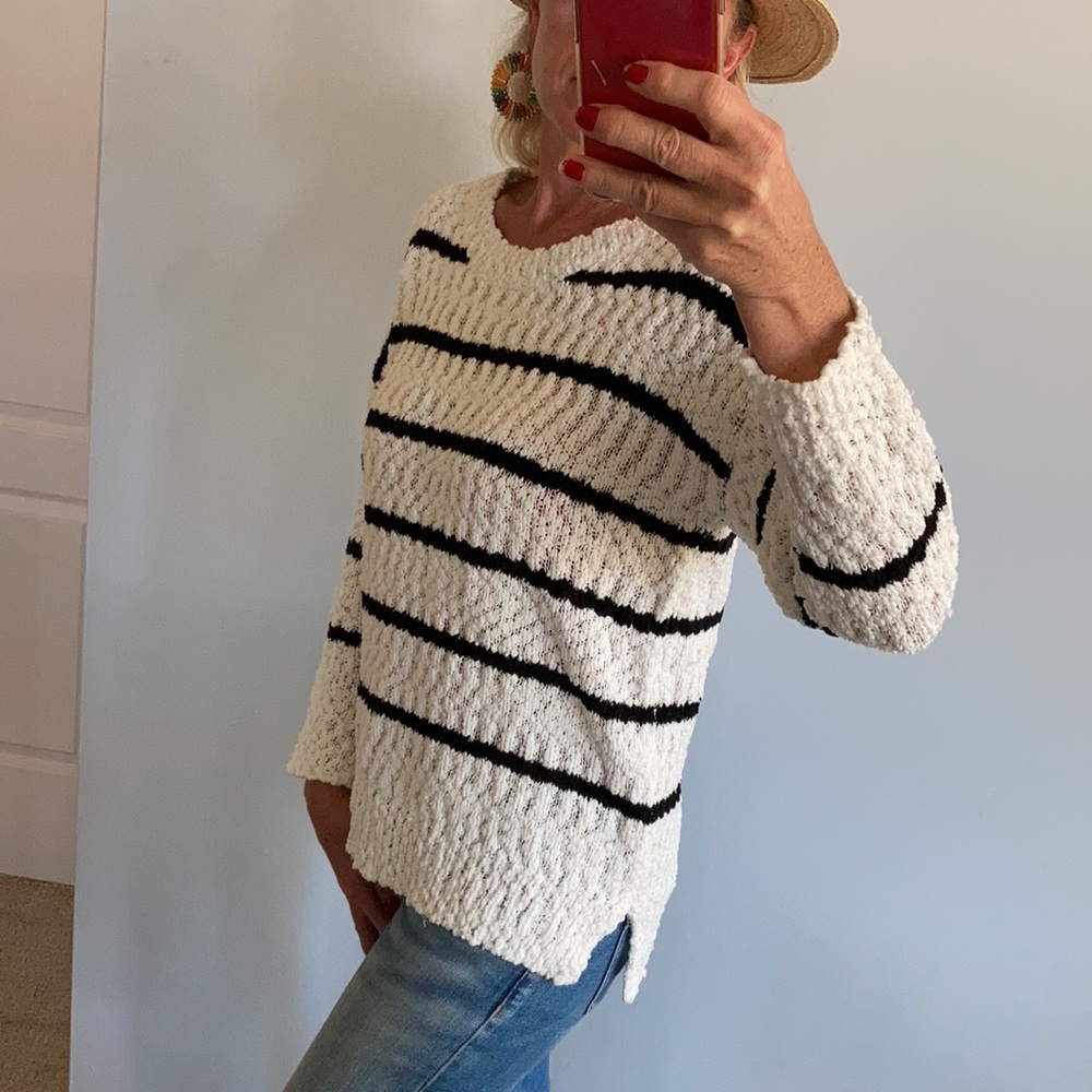 White & Black Stripe Popcorn Texture Sweater - Picture 4 of 7